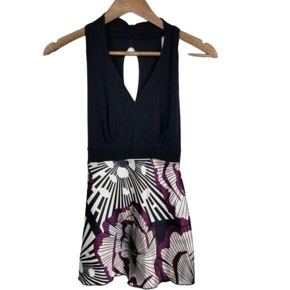 Studio Y Sleeveless Halter Top Blouse Size M V-Neck Floral Tie Waist Open Back - Picture 2 of 8